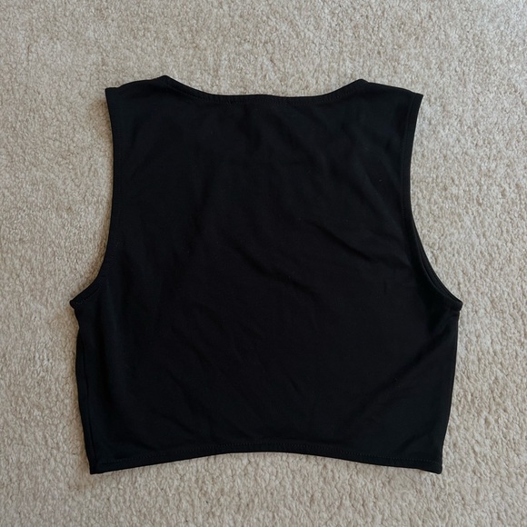 Perfect Basic Black Crop Top - Picture 3 of 4